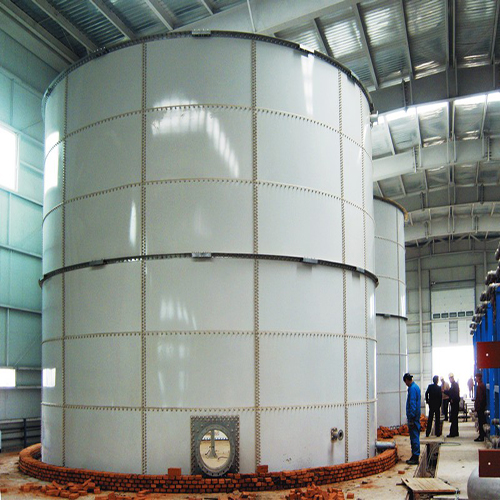 1348680701-drinking-water